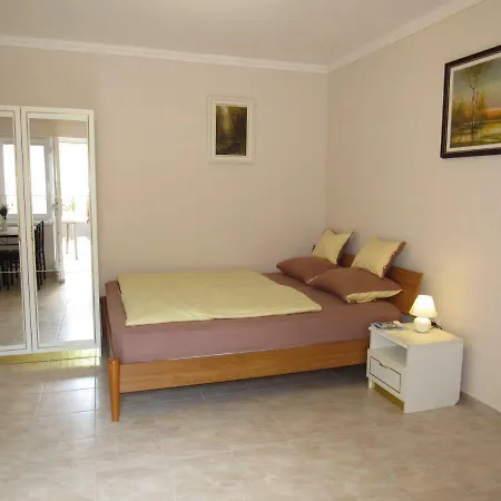 Bella Studio Apartment